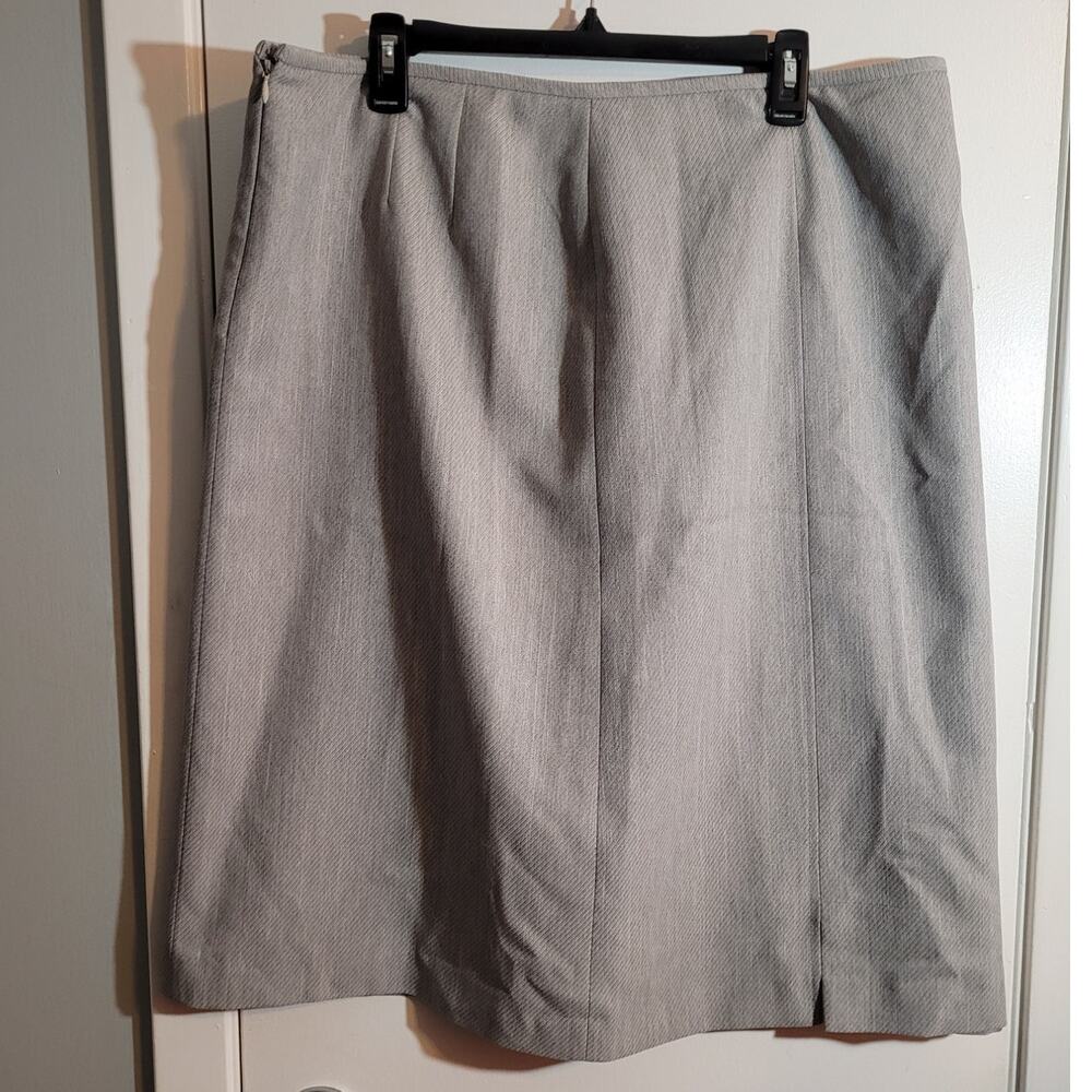Evan Picone Gray Chevron A-Line Skirt Size 10 Modest Career Church Classic
